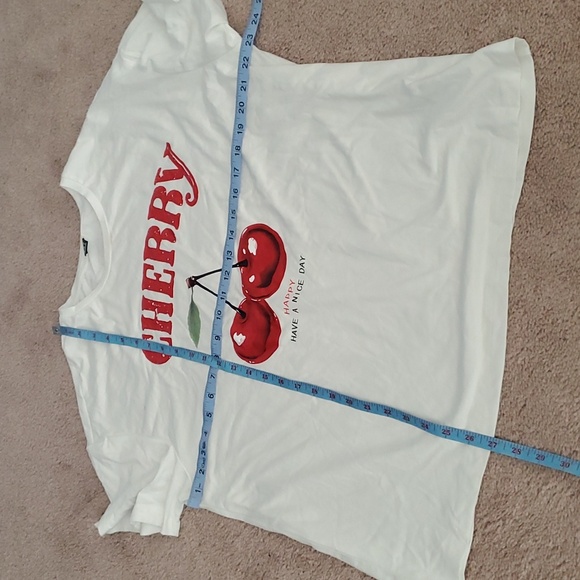 Shein m cherry tee - Picture 7 of 7